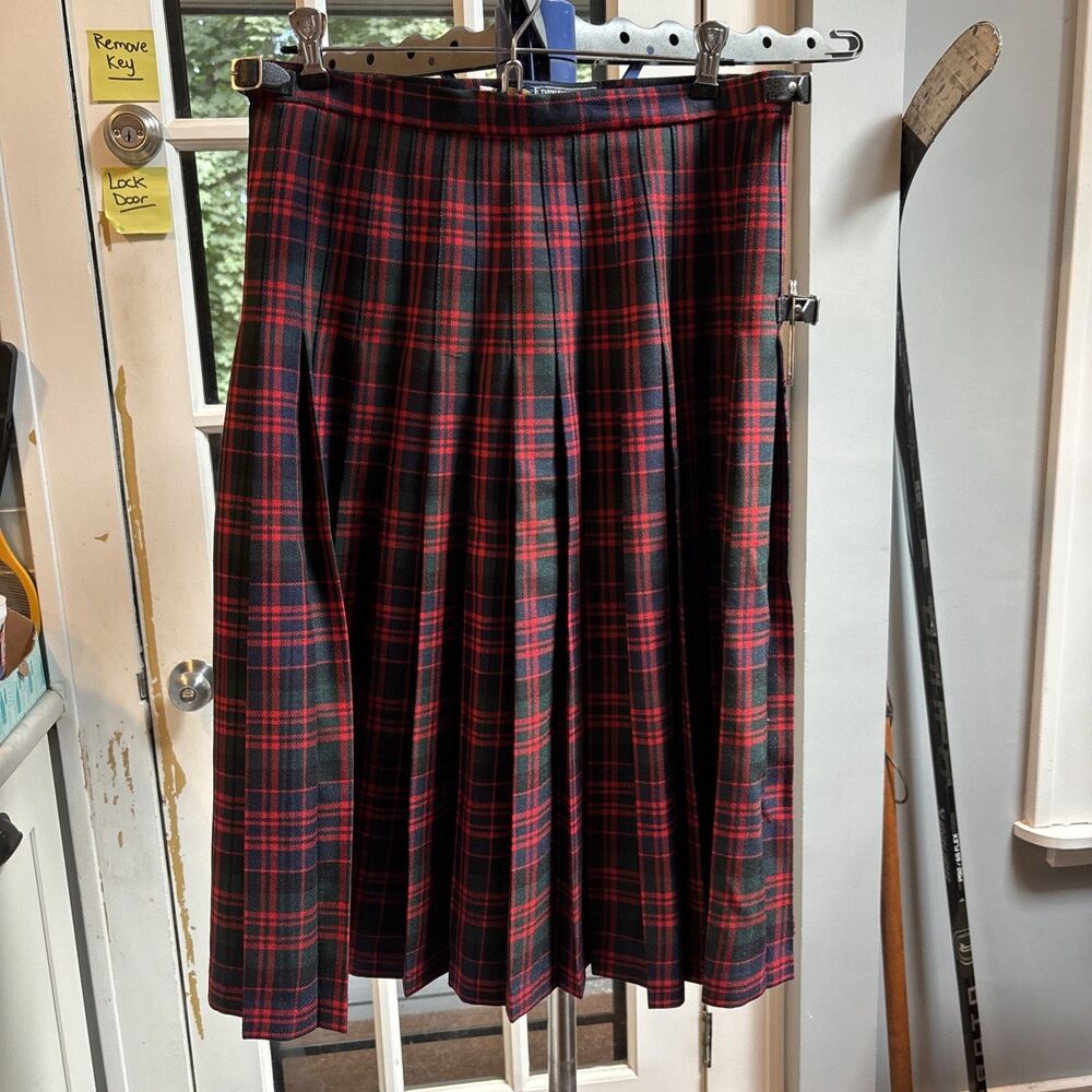 Edinburgh Old Town Weaving Co MacDonald Tartan Kilt Size 30